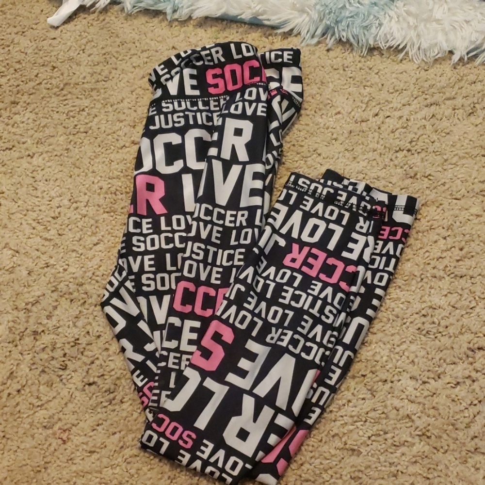 I am selling strechie leggings
